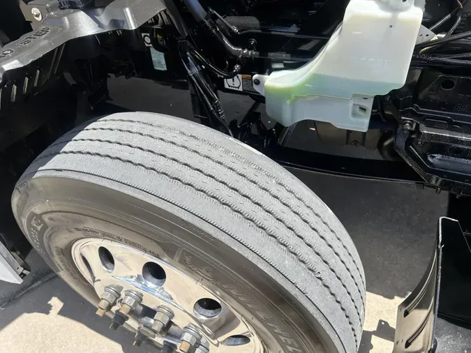 2023 Kenworth T680