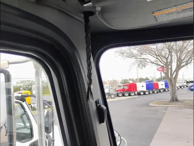 2020 Peterbilt 348e14ac41e4b6a2d1f51a5e1f8ece6d0ae