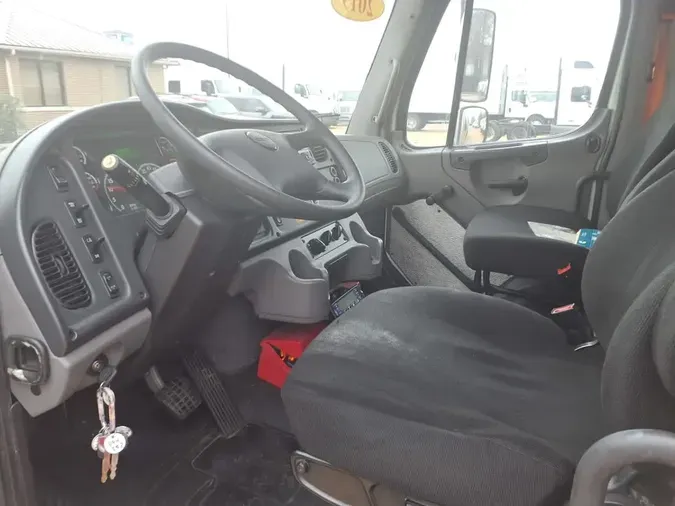 2019 FREIGHTLINER/MERCEDES M2 106