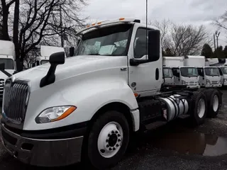 2020 NAVISTAR INTERNATIONAL LT625 DAYCAB T/A