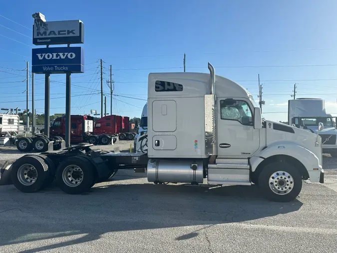 2020 Kenworth T800