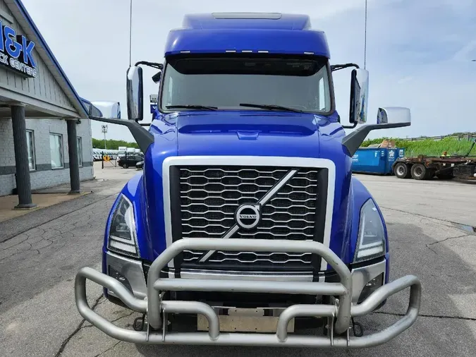 2023 VOLVO VNL64T860e157ebc74dbf36ab4de215c896d8704e