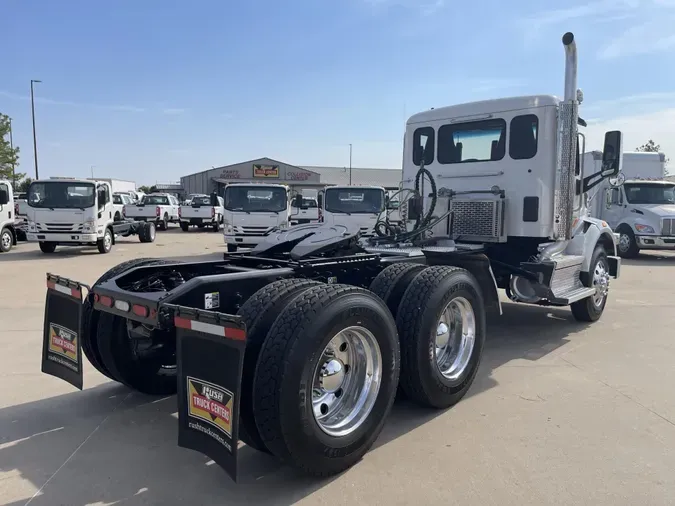 2020 Peterbilt 567