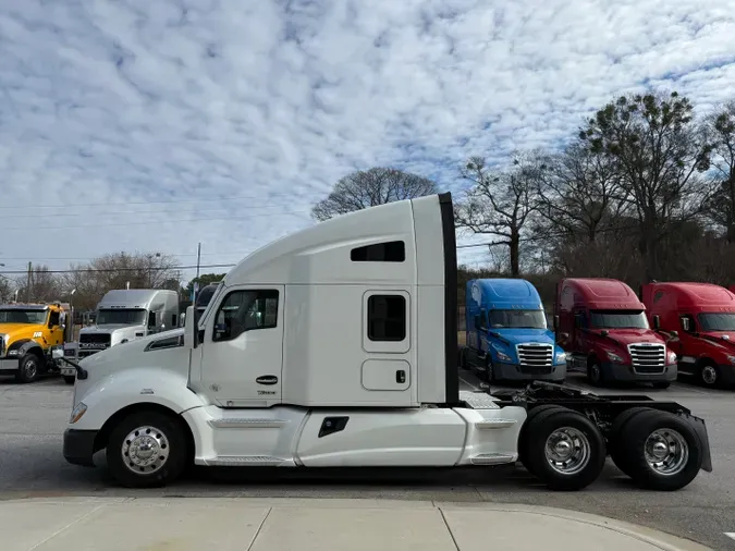 2022 Kenworth T680