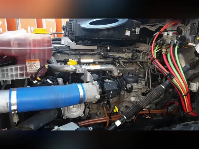 2021 Freightliner Cascadia 126