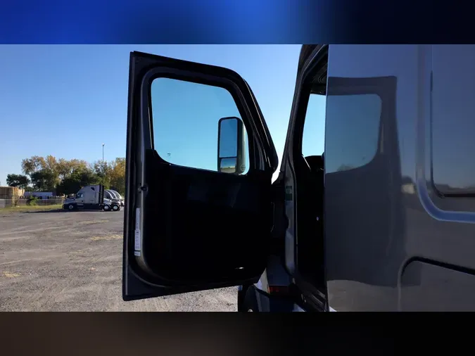 2021 Freightliner Cascadia 126e15f25f5cec24c955ee0c2c8a95db894