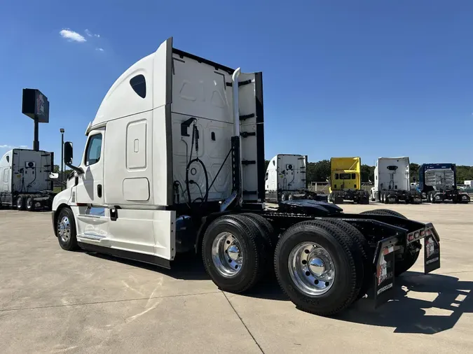 2020 Freightliner Cascadia