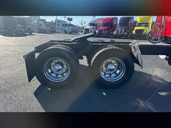 2018 VOLVO VNL730