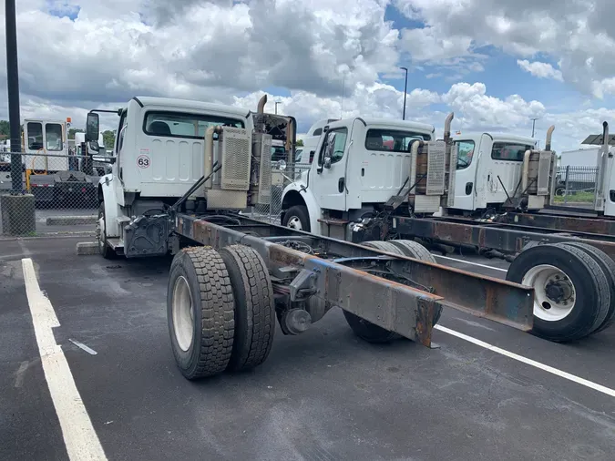 2014 FREIGHTLINER/MERCEDES M2 106