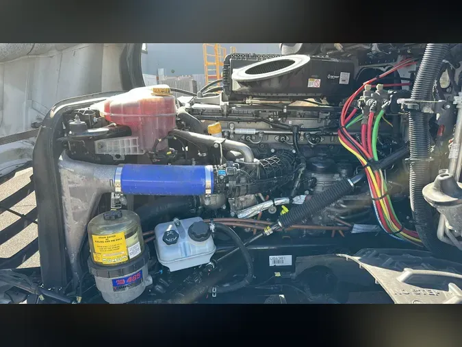 2024 Freightliner Cascadia 126