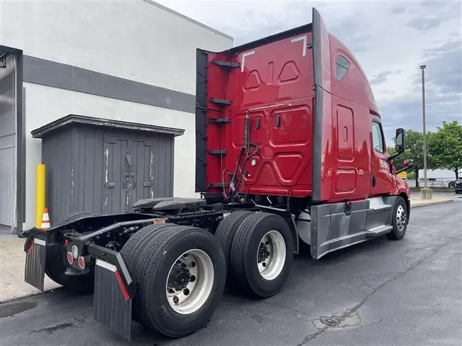 2020 FREIGHTLINER CASCADIA