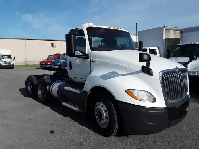 2020 NAVISTAR INTERNATIONAL LT625 DAYCAB T/A