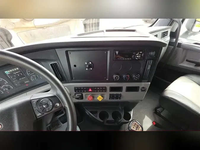 2021 FREIGHTLINER CA126