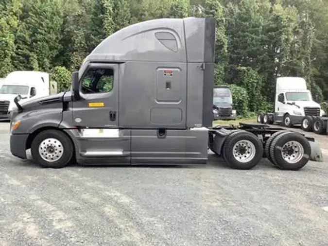 2021 Freightliner Cascadia