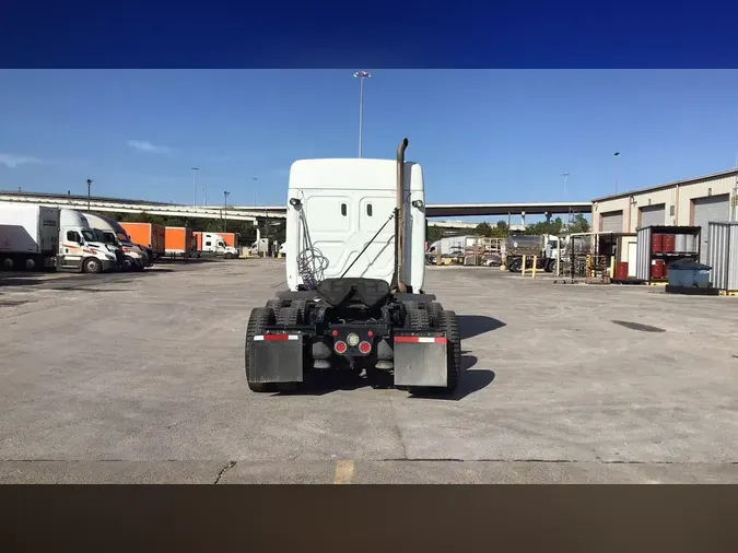 2020 Freightliner Cascadia 126e170dfe6760aa399aecbe7ed187a06ab