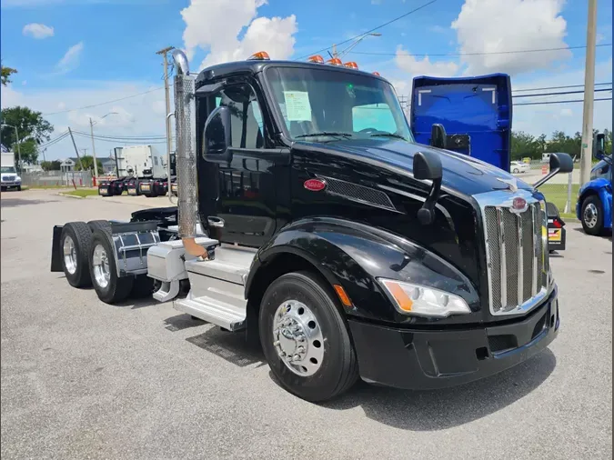 2022 Peterbilt 579