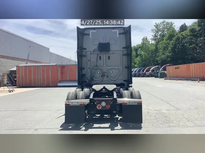 2021 Freightliner Cascadia