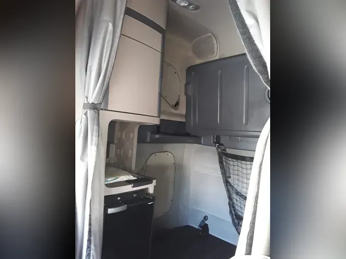 2020 FREIGHTLINER/MERCEDES CASCADIA 125