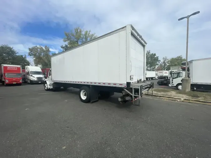 2018 FREIGHTLINER/MERCEDES M2 106