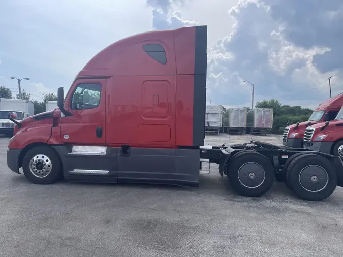 2020 Freightliner Cascadia