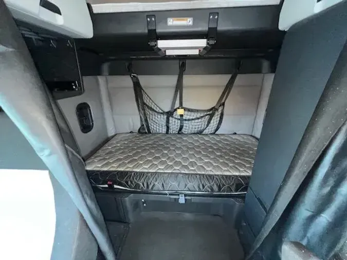 2020 Freightliner Cascadia