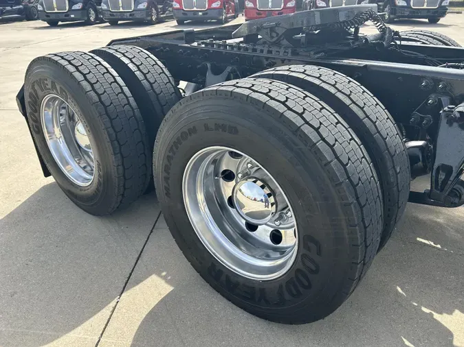 2020 International LT625