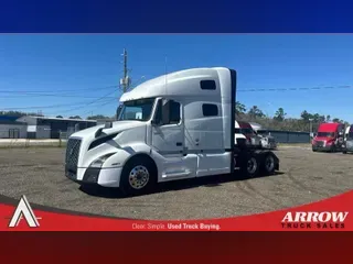 2020 VOLVO VNL760