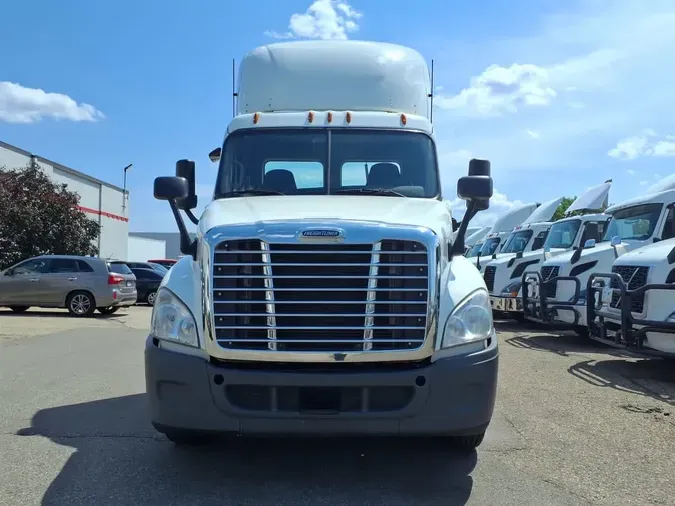 2018 FREIGHTLINER CASCADIA 125