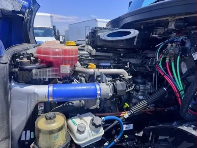 2019 Freightliner Cascadiae18c10dfb3b44f8bd845a00a6efd7482