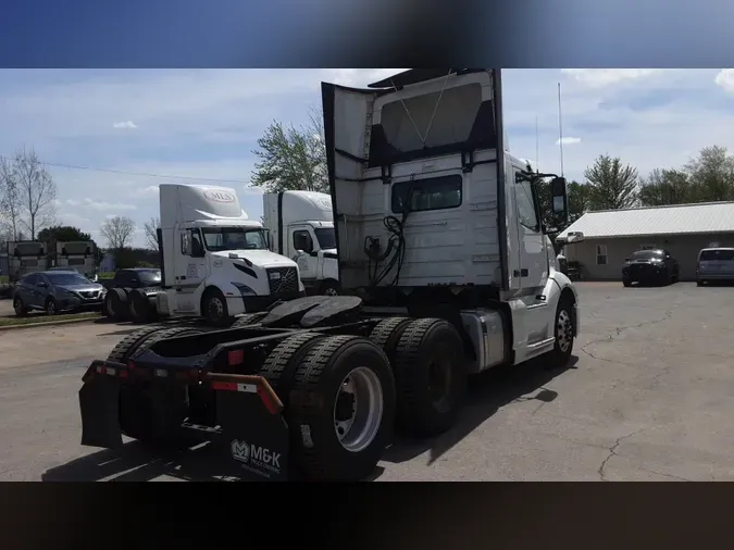 2019 Volvo VNL300
