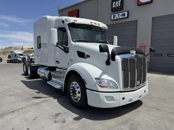 2022 Peterbilt 579e18cc3ed665a9eb98f1f670386b38b12