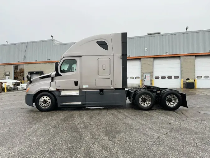 2020 Freightliner Cascadia