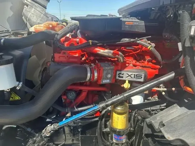 2018 International LT625