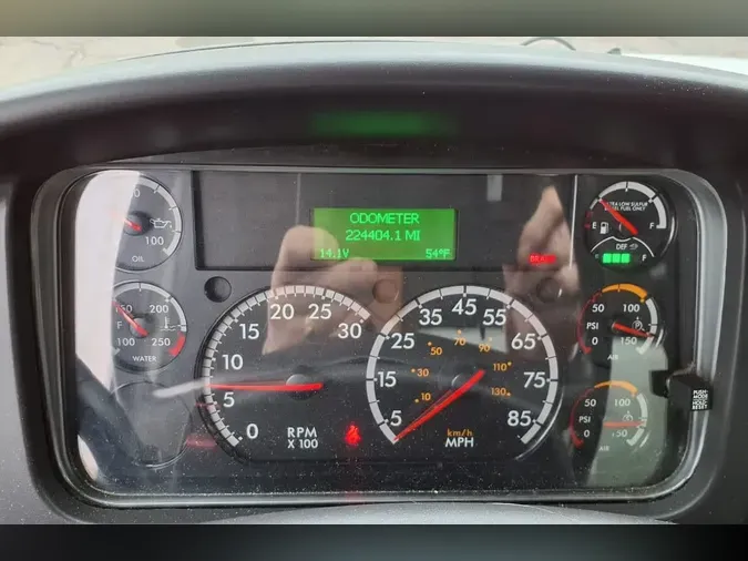 2019 FREIGHTLINER/MERCEDES M2 106