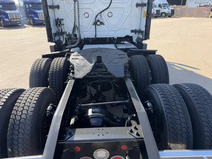 2022 Freightliner Cascadia