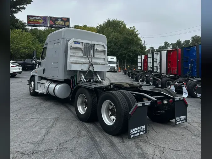 2018 FREIGHTLINER CASCADIA