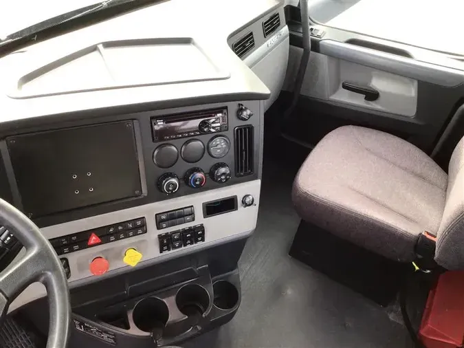 2018 FREIGHTLINER CA116