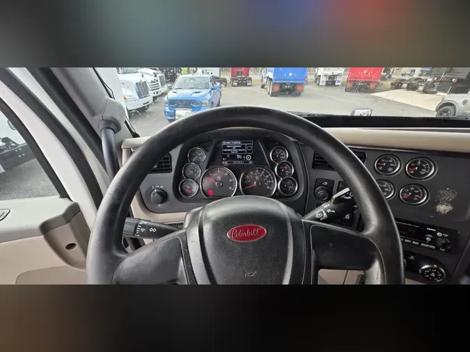 2022 Peterbilt 579