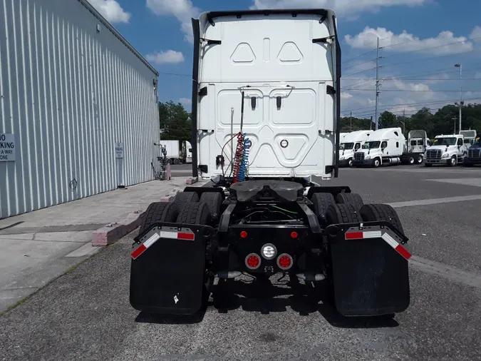 2019 FREIGHTLINER/MERCEDES CASCADIA 125