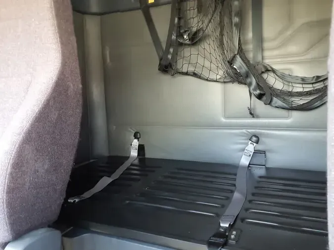 2020 FREIGHTLINER CASCADIA 113" DAYCAB