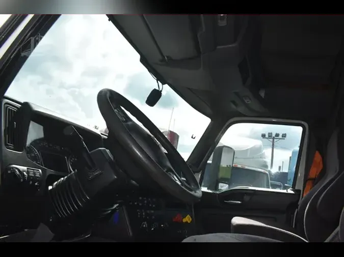 2019 INTERNATIONAL LT