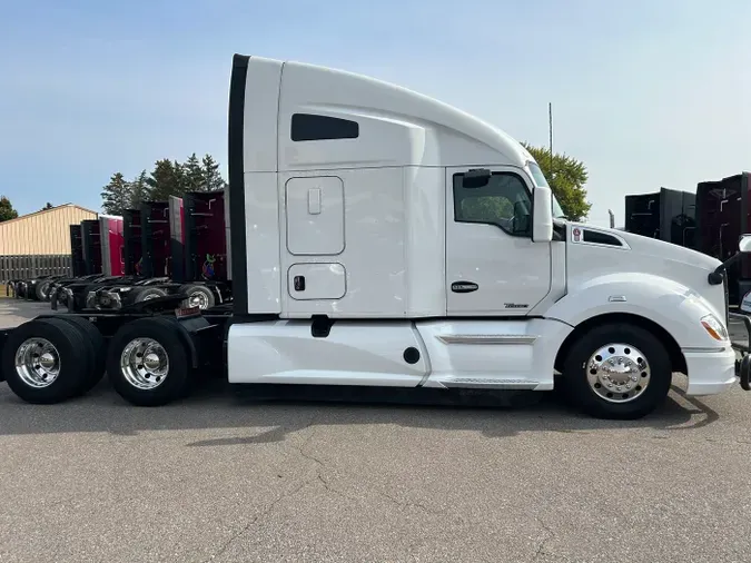 2021 Kenworth T680