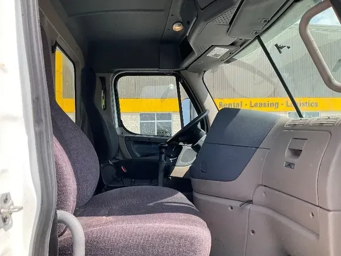 2018 Freightliner X12564ST