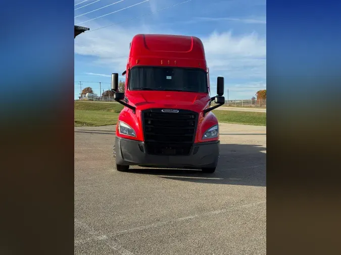 2022 FREIGHTLINER Cascadia 126e1a9f9e47777a48604e7ed765e1c2701