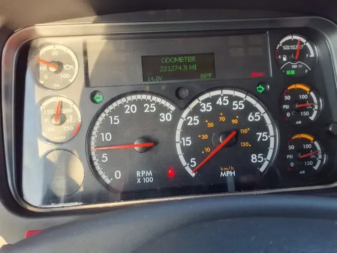 2020 FREIGHTLINER/MERCEDES M2 106