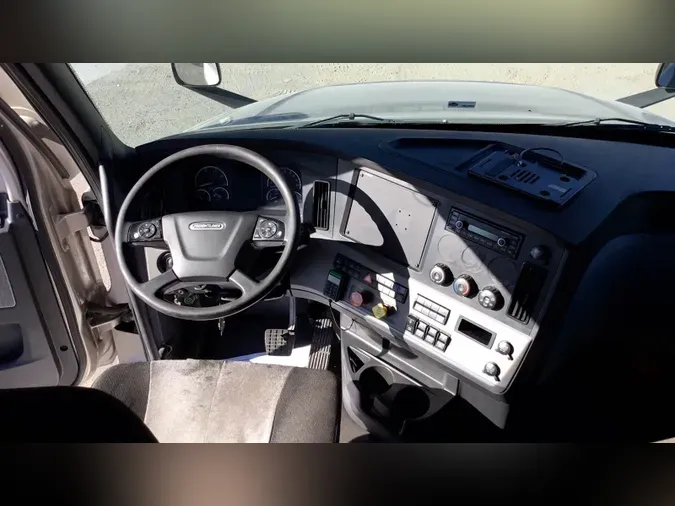 2021 Freightliner Cascadia 126