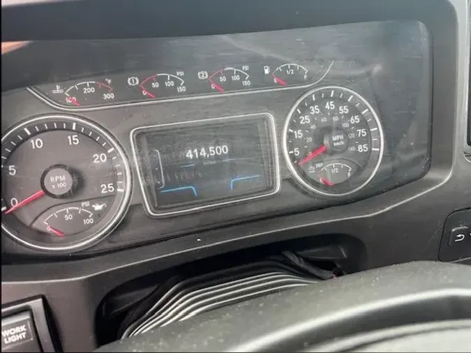 2020 International LT625