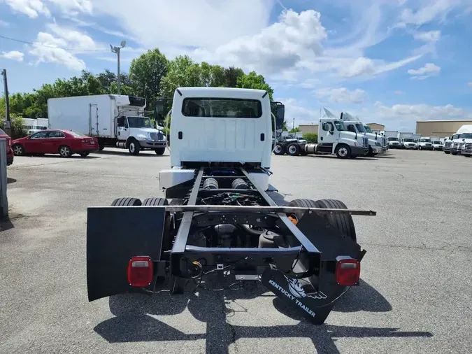 2019 FREIGHTLINER/MERCEDES M2 106