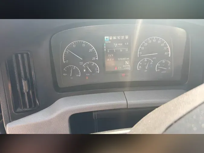 2020 Freightliner Cascadia 126