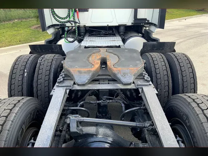 2022 INT LT625 6x4